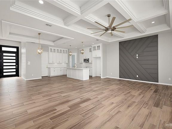 4th image of 2907 S Auburndale Ave
