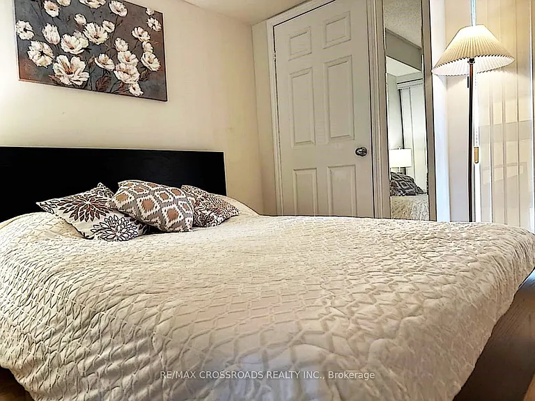 155 Beecroft Rd #906 — Photo 19