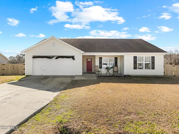 205 High Meadow Court, Richlands, NC 28574