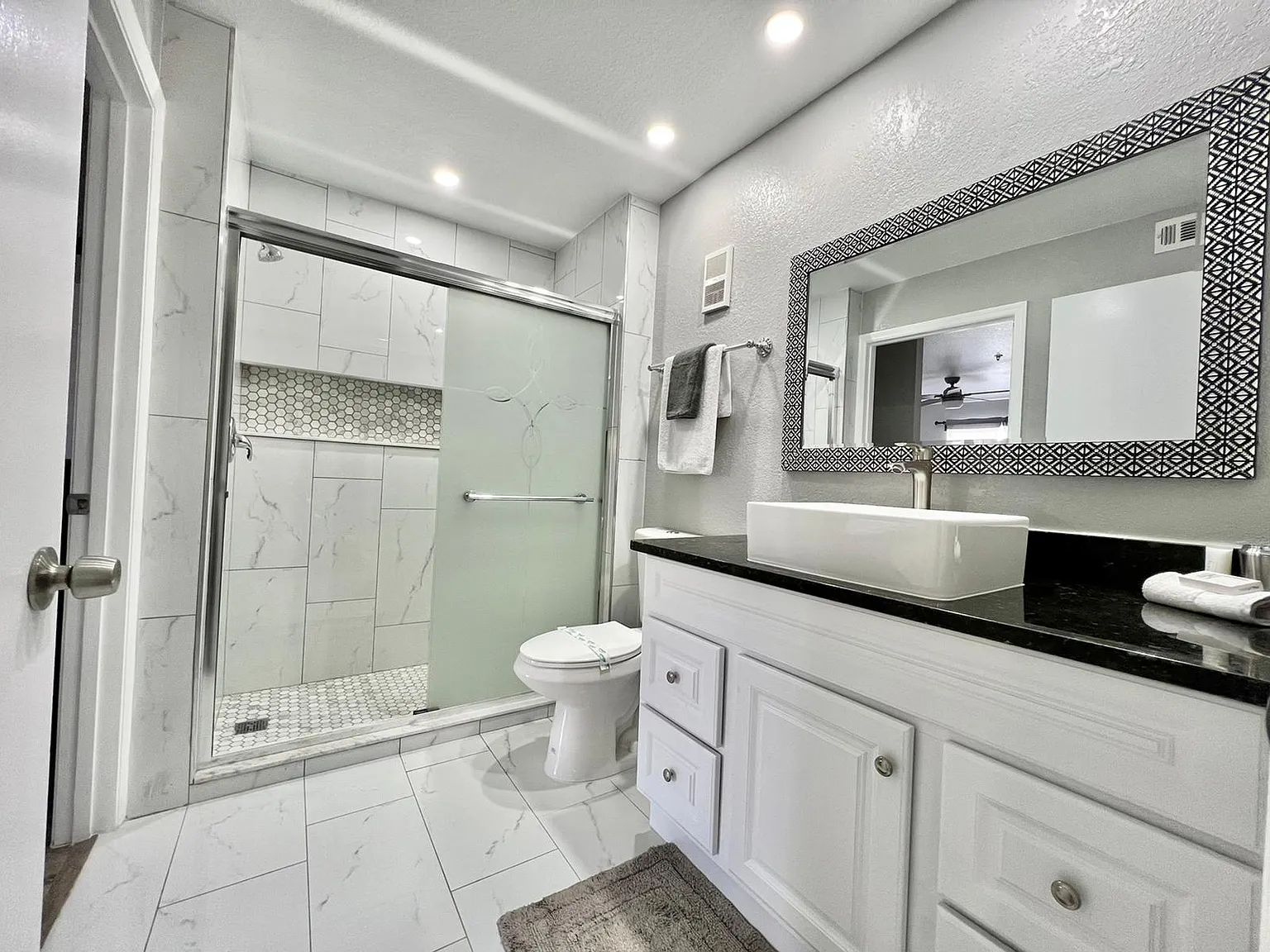 7280 Westpointe Blvd — Photo 2