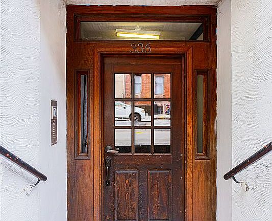 4th image of 336 W 19th St