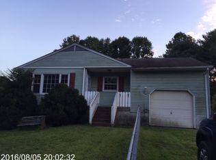 17351 Wedgewood Dr, Lanexa, VA 23089