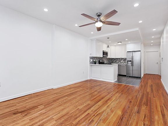 4th image of 2080 5th Ave