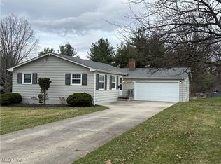 8542 Van Dr, Poland, OH