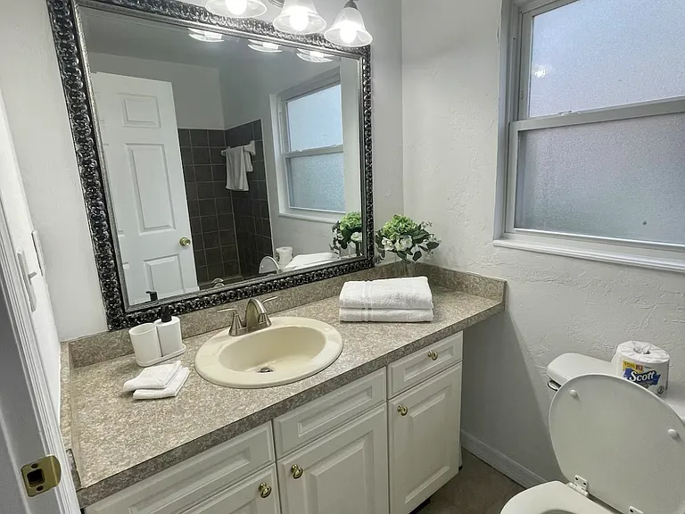 2922 Arlington St #B — Photo 6