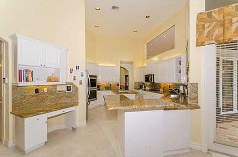 5th image of 843 W Coco Plum Cir