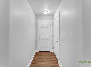 2142 Palace Ave SW, Grand Rapids, MI 49507