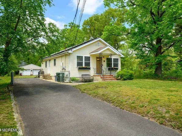 11 E 2nd Street, Howell, NJ 07731
