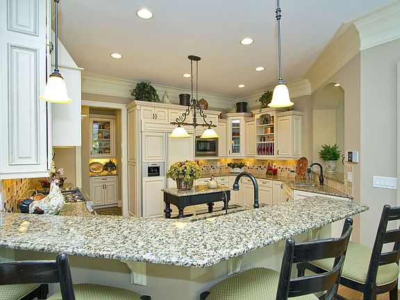 STATE OF THE ART KITCHEN