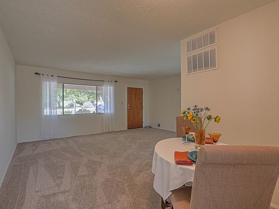 5th image of 633 San Pablo St NE