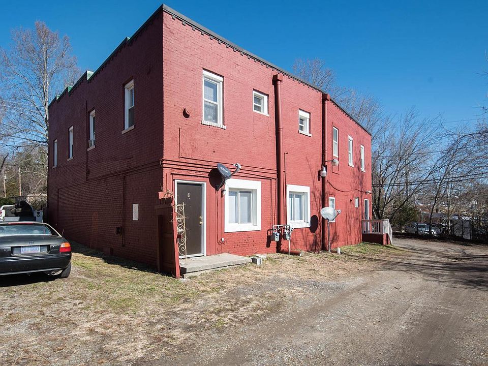 2nd image of 32 Brookside Cir APT 2