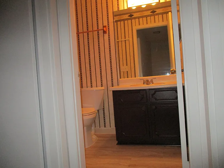 102 Westcliff Center St #D — Photo 7