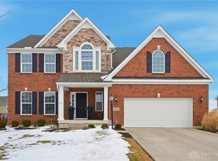 9680 Crooked Creek Dr, Centerville, OH 45458