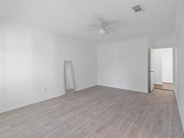 500 Shirleen Dr — Photo 29