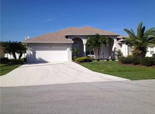 5689 NW Crocus Ave, Port Saint Lucie, FL 34986
