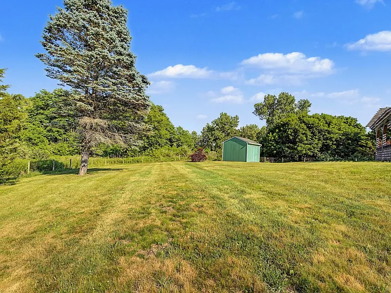 318 Cornwall Hill Rd — Photo 38