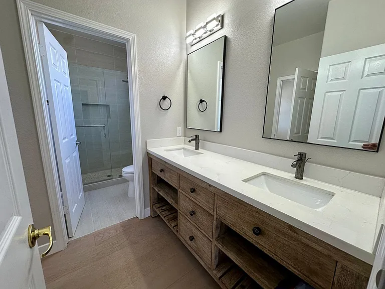 2298 Lenox Pl — Photo 2