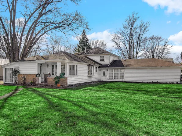 3804 Swift St, Hobart, IN 46342