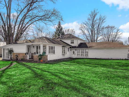 3804 Swift St, Hobart, IN 46342