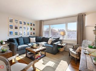 150-19 18th Ave #2, Whitestone, NY 11357