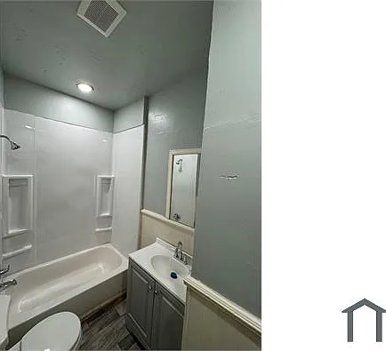 6909 Division Ave — Photo 7
