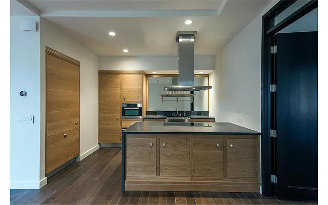 Rented by Douglas Elliman | media 38