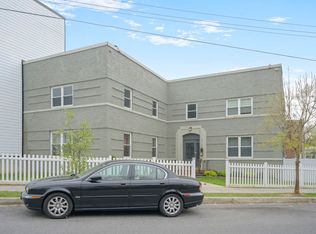 2329 Fairlawn Ave SE APT 2, Washington, DC 20020