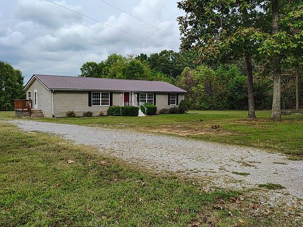 926 Cemetery Rd