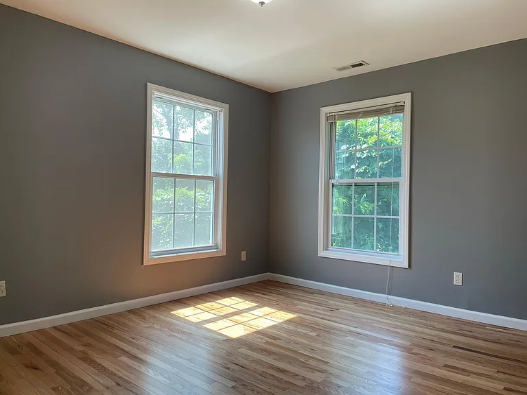765 Hart St — Photo 27