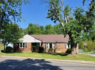 506 S Mountain St, Smithville, TN 37166