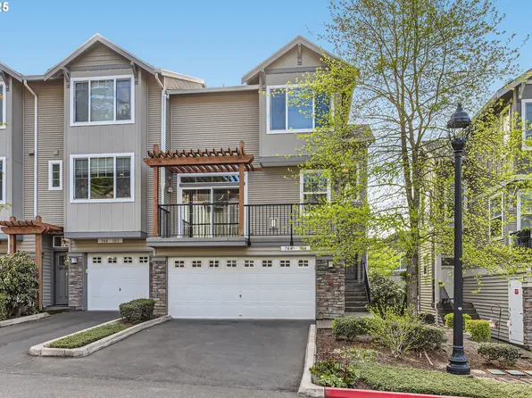 766 NW 118th Ave APT 104, Portland, OR 97229