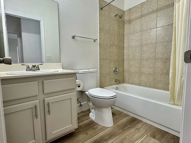 7032 Golden Desert Ave — Photo 13