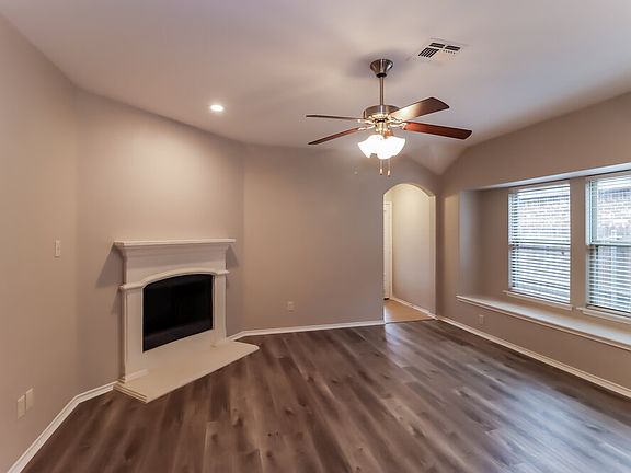 3rd image of 259 Haywood Mews