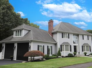 33 Sanders Dr, Saugus, MA 01906