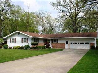 1100 E 480 N, Howe, IN 46746