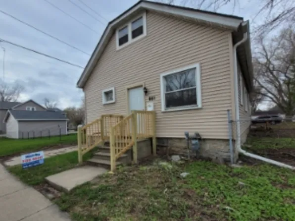 881 W Mason St, Green Bay, WI 54303