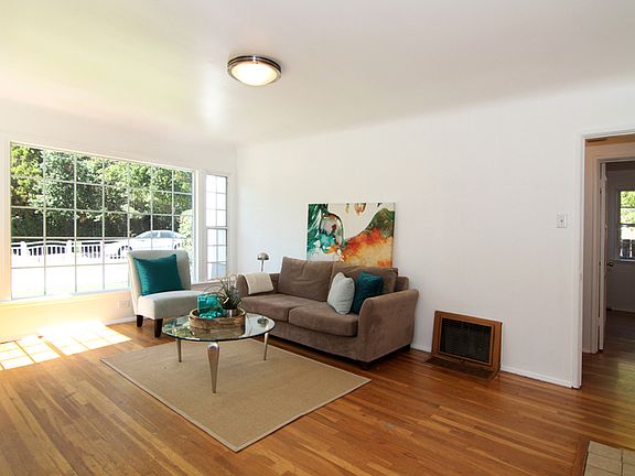 4th image of 978 Terrace Dr #49
