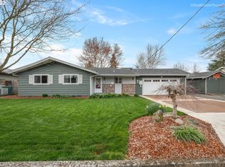 114 E 8th St, Newberg, OR 97132