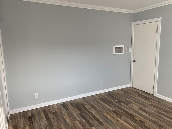 5th image of 122 N Commonwealth Ave APT 307