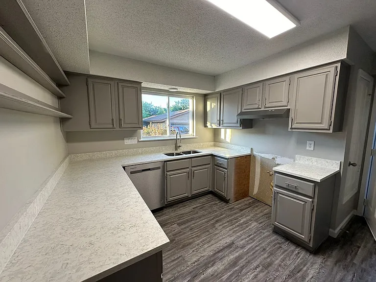 295 Mooring Cir — Photo 21