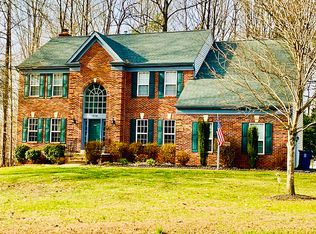 13124 Crestbrook Dr, Manassas, VA 20112