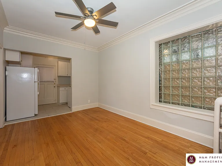 440 Austin — Photo 28