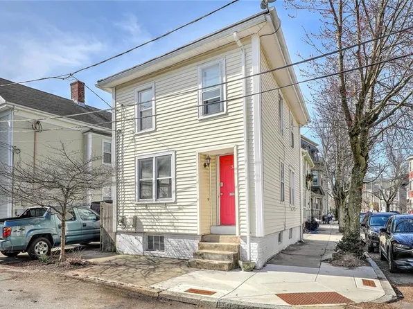 32 Ringgold St, Providence, RI 02903