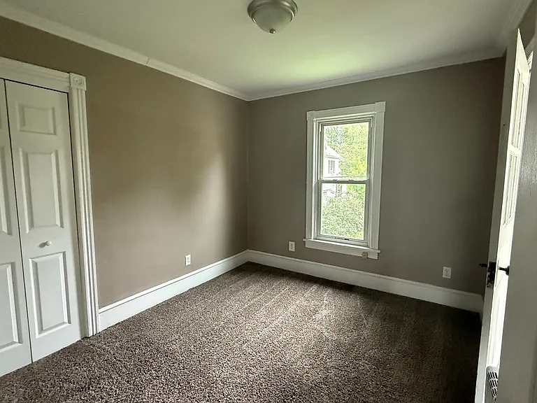 952 Market St — Photo 14