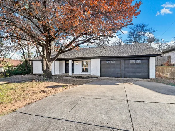 7428 Brentwood Stair Rd, Fort Worth, TX 76112