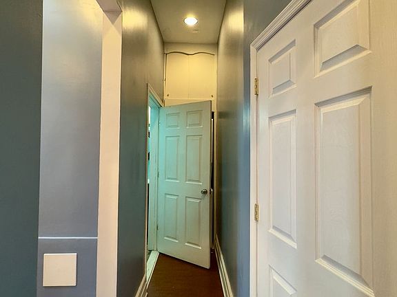 5th image of 1609 Bolton St Floor 3