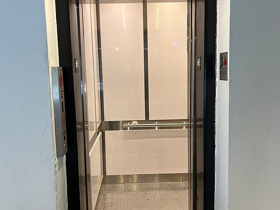 2nd image of 1660 NE 135th St APT 9