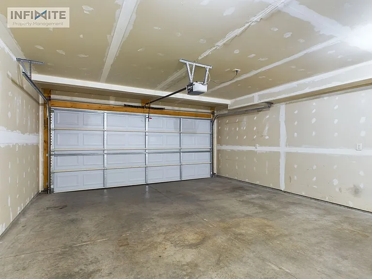 3308 W Babcock St #C — Photo 21
