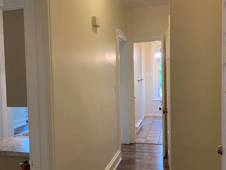 552 High St #3 — Photo 8