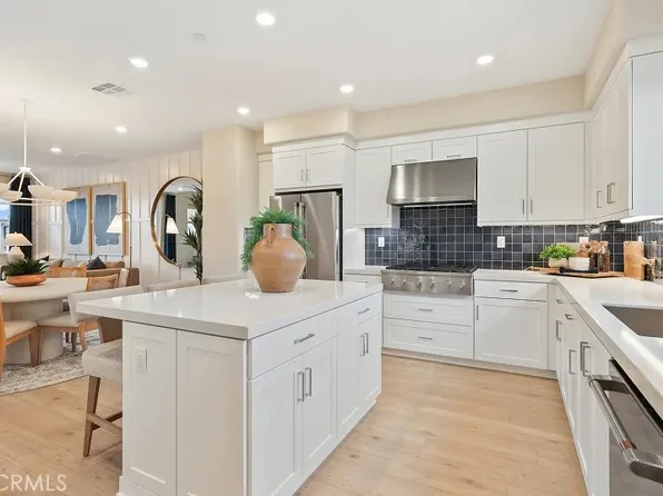 1760 Lychee St, Fullerton, CA 92835